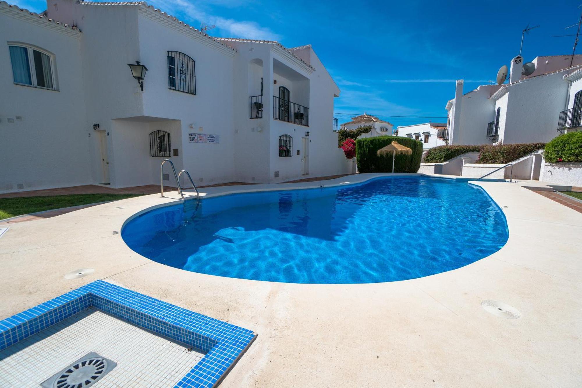Pinos 11 Menyber Apartment Nerja Luaran gambar
