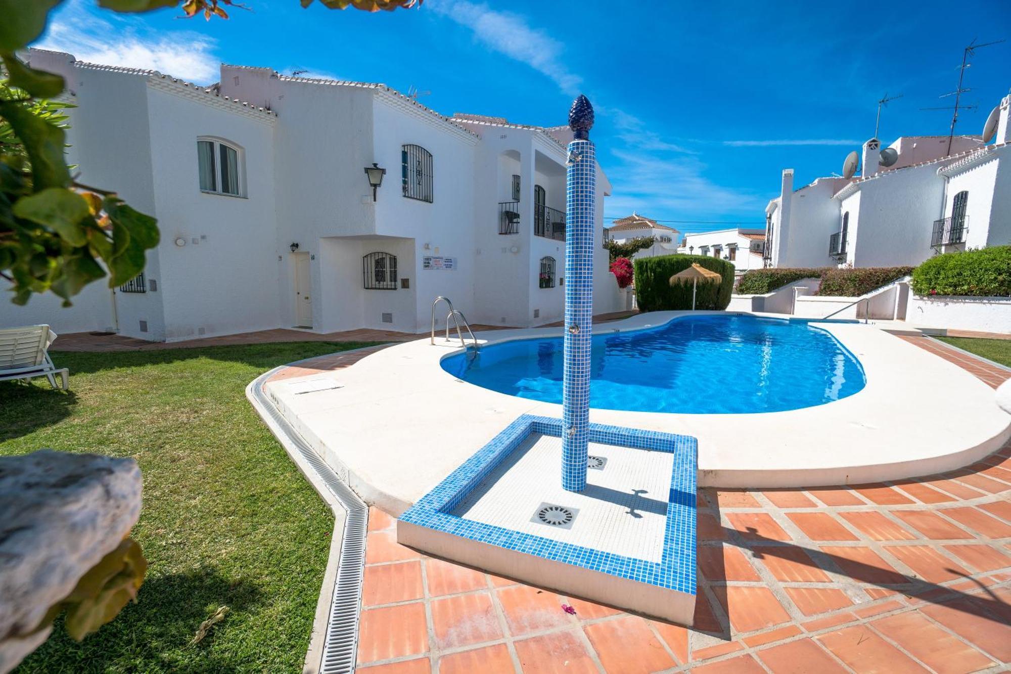 Pinos 11 Menyber Apartment Nerja Luaran gambar